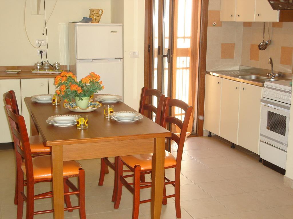 Vacanza Taormina Mare Mazzeo Phòng bức ảnh