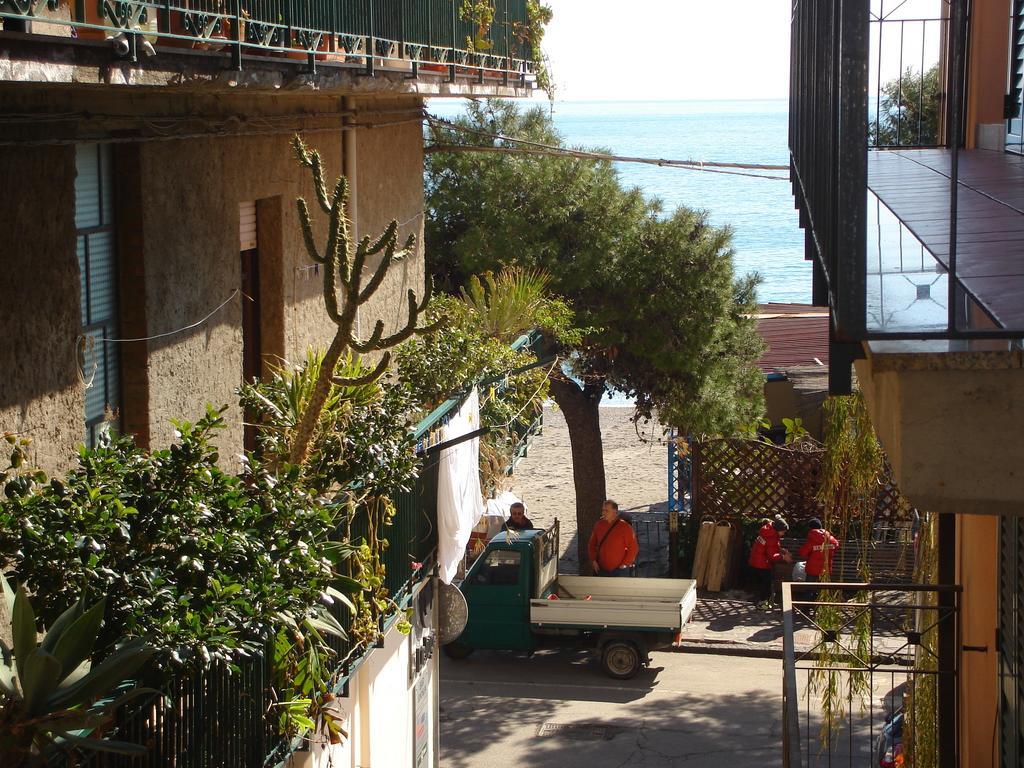 Vacanza Taormina Mare Mazzeo Phòng bức ảnh